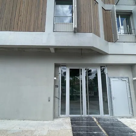 Apartment In Poniatowski Near Vincennes Forest